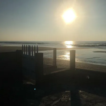 Sur La Mer *